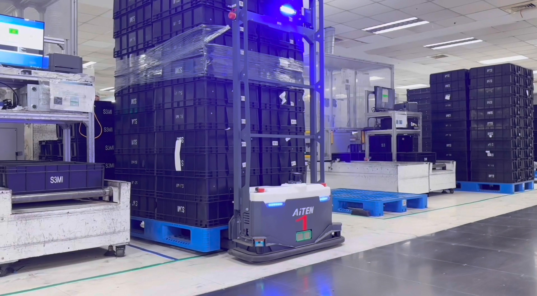 ​AGV无人叉车的应用：AiTEN yabo鸭脖如何赋能工厂内部物流